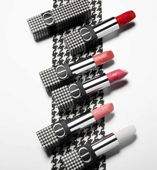 No 1 De Chanel Red Camellia Revitalizing Lip And Cheek Balm – Make