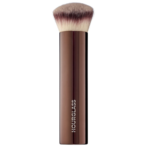 Buy Piccasso #723 Fan Brush Highlight Brush here at 70% discount! Branded  makeup brushes at outlet prices. Worldwide shipping in 7 working days! –  Pony Brushes